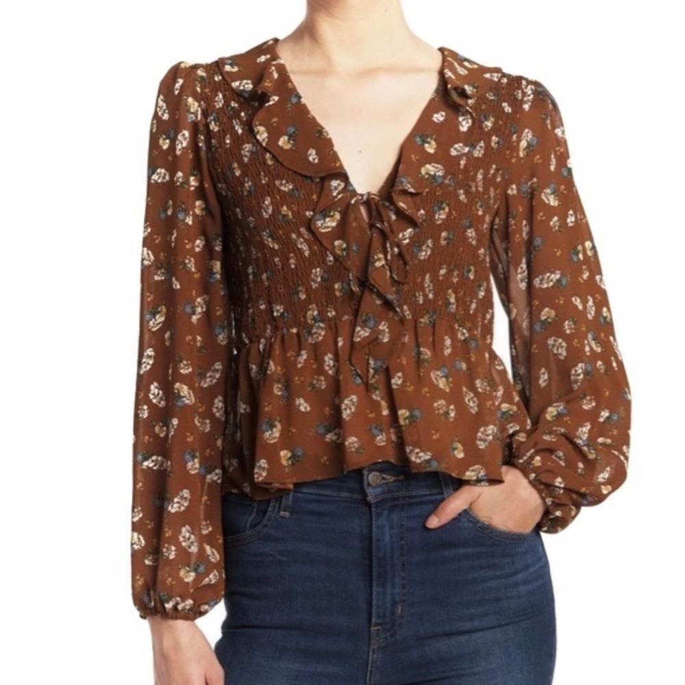 ASTR the Label Brown Ditsy Floral Ruffle Long Sleeve Smocked Top Medium NWT